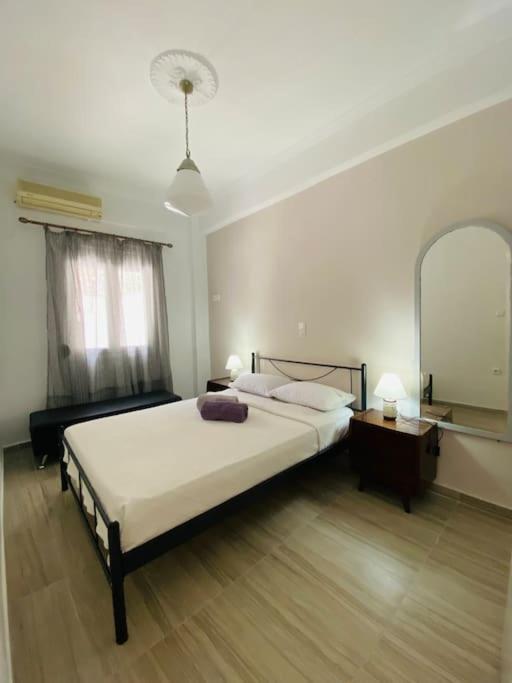 Apartamento Modern 2Br Near Centre -5Min Wlk Patras Exterior foto